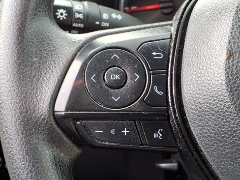 Used 2021 Toyota RAV4 XLE image 21