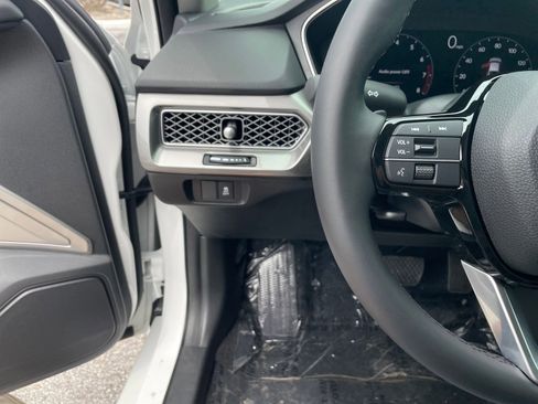 New 2025 Acura Integra image 13