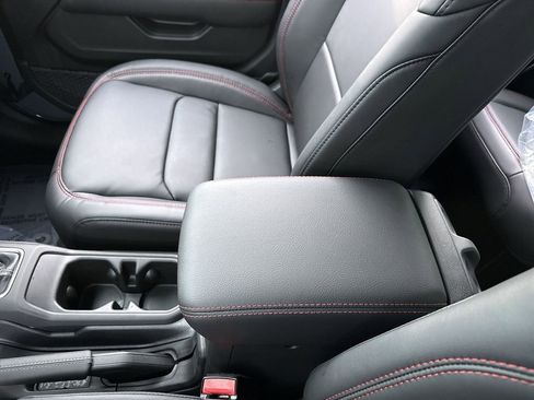 New 2026 Jeep Wrangler Unlimited Rubicon w/ Safety Group image 19