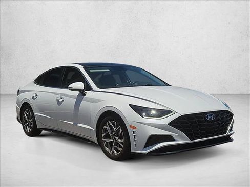 Used 2021 Hyundai Sonata SEL w/ Convenience Package FWD image 3
