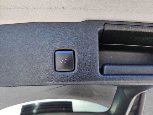 Used 2021 Ford Escape SEL image 30