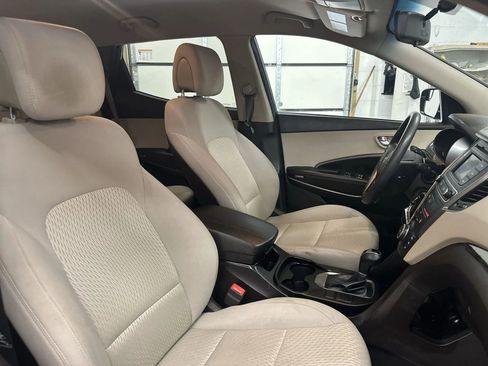 Used 2017 Hyundai Santa Fe Sport FWD image 29