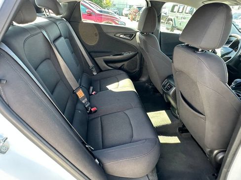 Used 2024 Chevrolet Malibu LT FWD image 18
