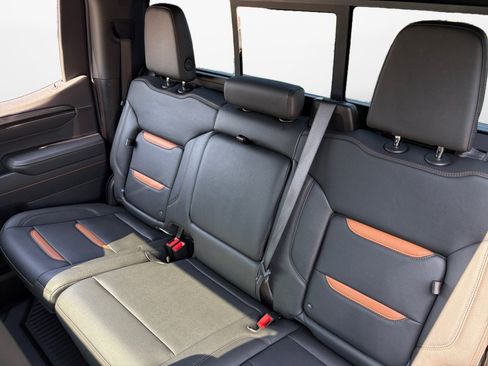 Used 2025 GMC Sierra 1500 AT4 w/ AT4 Premium Package AWD/4WD image 12