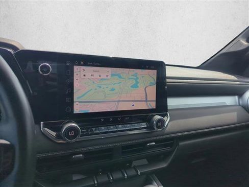 Used 2024 Chevrolet Colorado LT w/ LT Convenience Package image 9