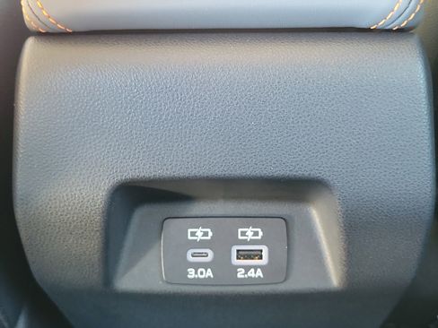 Used 2024 Subaru Crosstrek 2.5i Limited w/ Crosstrek Mirror Package image 19