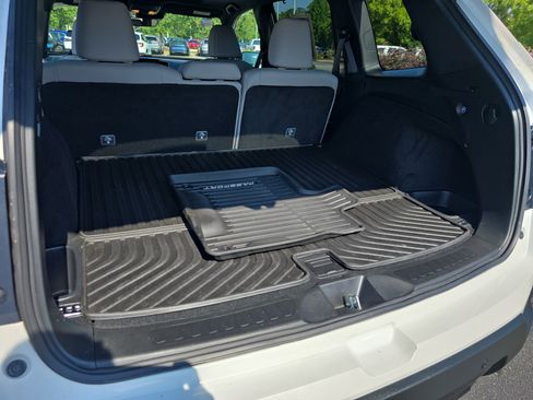 Used 2023 Honda Passport Elite image 12
