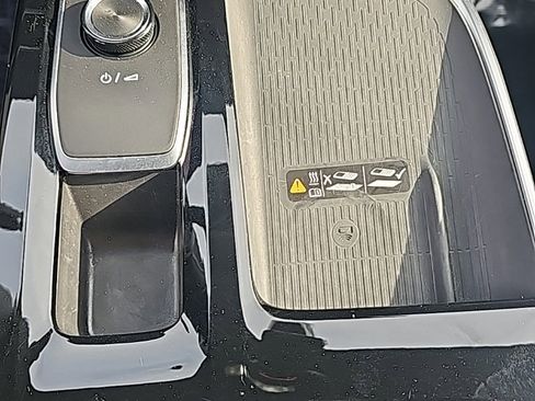 Certified 2025 Buick Enclave Sport Touring image 25