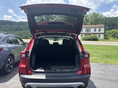 Certified 2023 Ford Escape Active w/ Tech Pack #1 AWD/4WD image 11