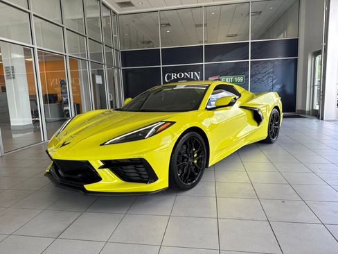 Used 2023 Chevrolet Corvette Stingray Premium Conv w/ Battery Protection Package RWD image 10