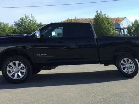 Used 2025 RAM 2500 Laramie w/ Sport Appearance Package AWD/4WD image 5
