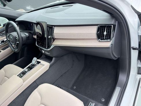 New 2026 Volvo XC90 B6 Plus AWD/4WD image 31