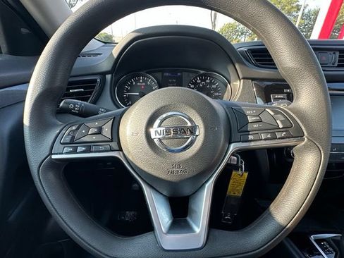 Certified 2020 Nissan Rogue S FWD image 41