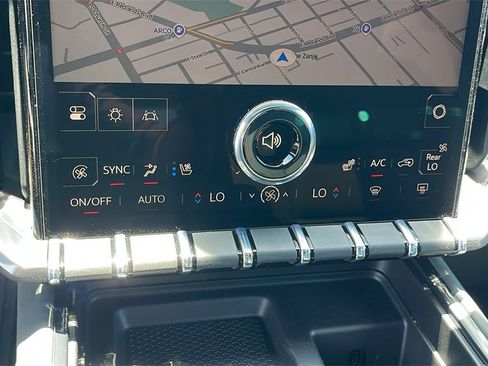 New 2025 GMC Acadia AT4 w/ Luxury Package image 20