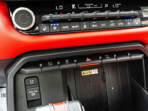 Used 2023 Toyota Sequoia 4WD image 12