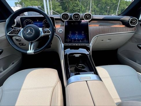 Certified 2023 Mercedes-Benz GLC 300 4MATIC image 9