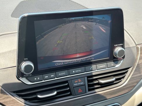 Used 2025 Nissan Altima 2.5 SV FWD image 20