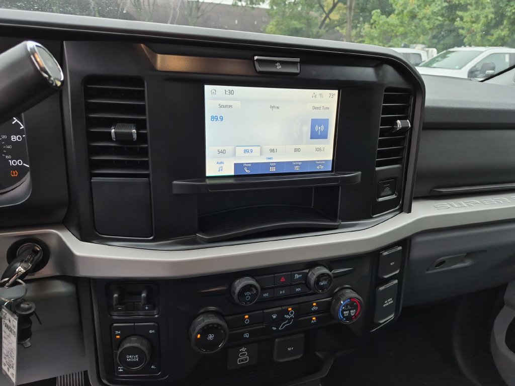 New 2026 Ford F350 XLT w/ FX4 Off-Road Package AWD/4WD image 18