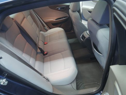 Used 2019 Chevrolet Malibu LT image 28