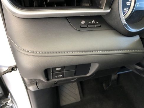 Used 2020 Toyota Highlander XLE image 62