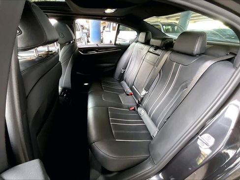 Used 2021 BMW 540i w/ Convenience Package RWD image 19