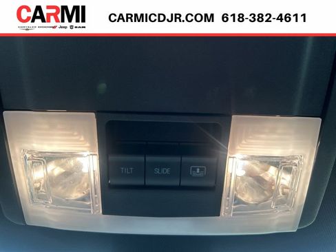 Used 2018 Ford Explorer Platinum AWD/4WD image 32