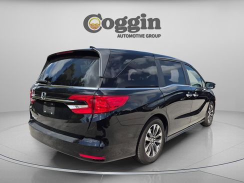 Certified 2024 Honda Odyssey EX-L image 6