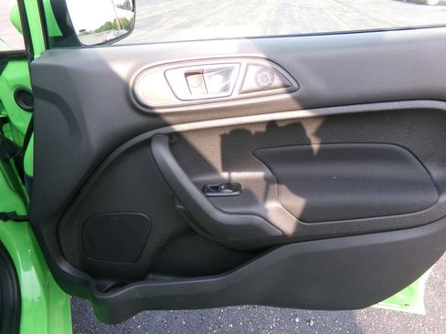 Used 2014 Ford Fiesta SE FWD image 29