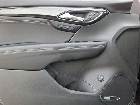 Used 2021 Buick Envision Essence w/ Technology Package I image 15