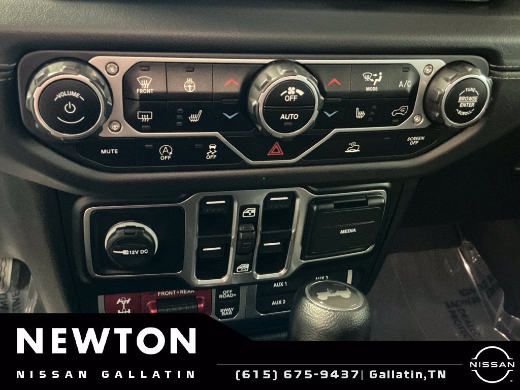 Used 2024 Jeep Wrangler Unlimited Rubicon AWD/4WD image 9