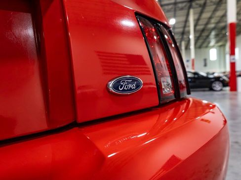 Used 2000 Ford Mustang GT RWD image 24