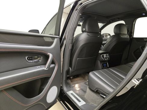 Certified 2019 Bentley Bentayga image 20