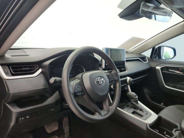 Certified 2025 Toyota RAV4 XLE w/ Convenience Package FWD image 12