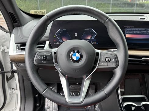Used 2025 BMW X1 xDrive28i w/ Convenience Package image 22
