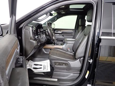 Used 2022 Chevrolet Silverado 1500 High Country AWD/4WD image 24