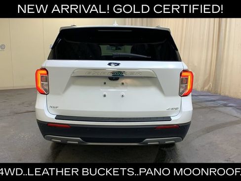 Used 2022 Ford Explorer XLT w/ Equipment Group 202A AWD/4WD image 4