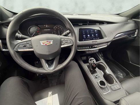 Used 2023 Cadillac XT4 Luxury w/ Cold Weather Package image 14