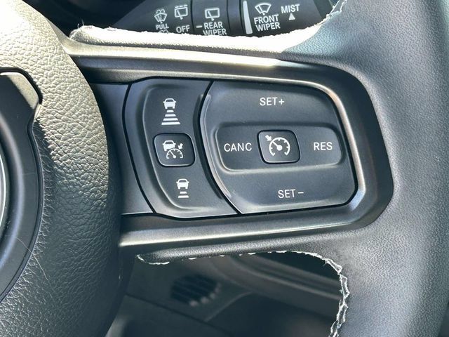Used 2026 Jeep Wrangler Unlimited Rubicon AWD/4WD image 22
