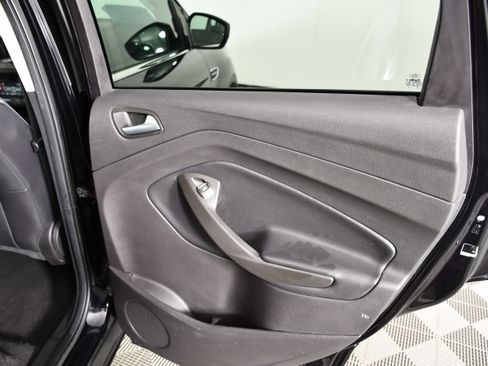 Used 2019 Ford Escape SEL image 43