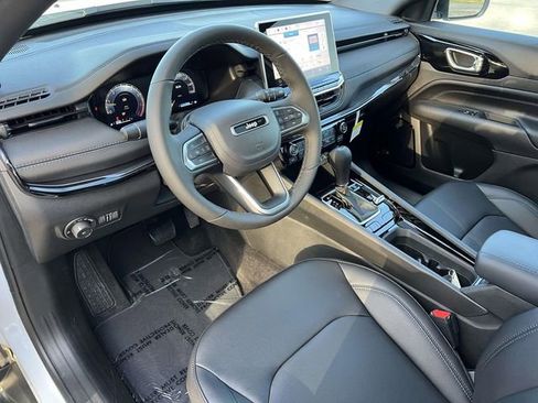 New 2026 Jeep Compass Limited w/ Sun, Sound & Navigation Group AWD/4WD image 28