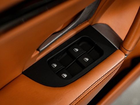 Used 2014 Maserati GranTurismo Sport RWD image 35