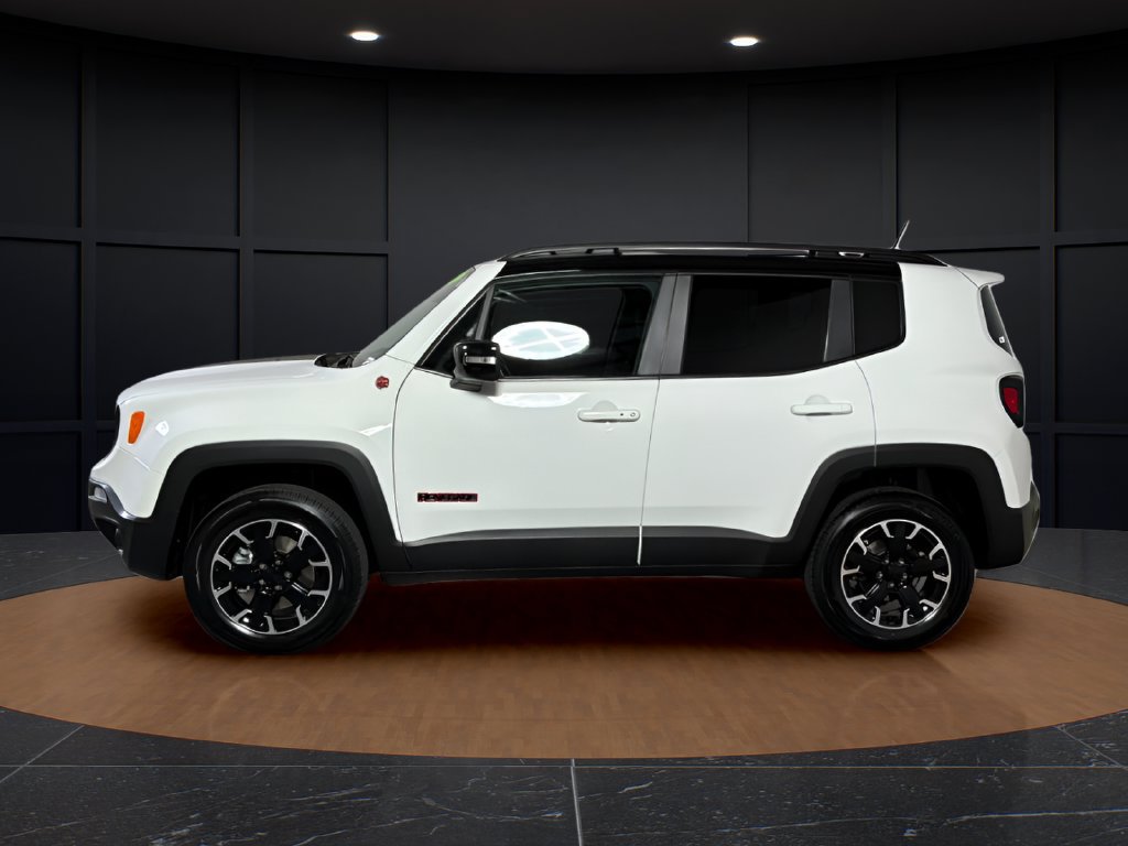 Certified 2023 Jeep Renegade Trailhawk AWD/4WD image 2