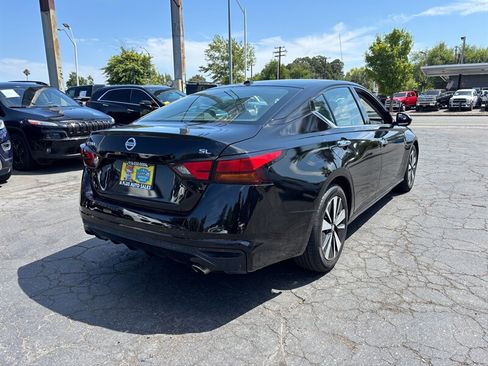 Used 2020 Nissan Altima 2.5 SL FWD image 3