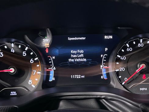 Used 2024 Jeep Compass Latitude w/ Convenience Group image 23