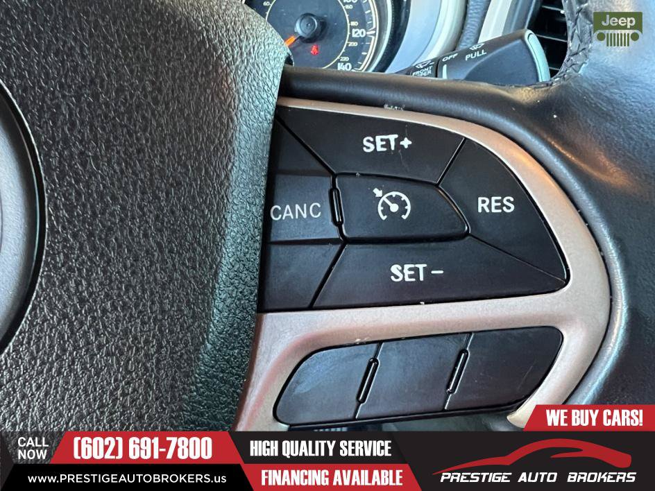 Used 2015 Jeep Cherokee Latitude w/ Comfort/Convenience Group FWD image 28