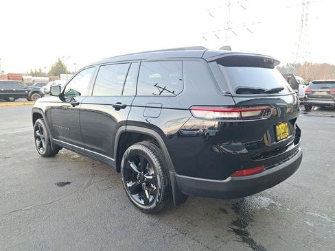 New 2025 Jeep Grand Cherokee L Limited w/ Luxury Tech Group II AWD/4WD image 3