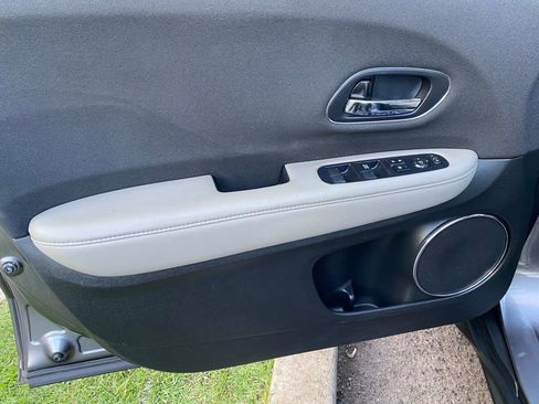 Used 2019 Honda HR-V EX image 31