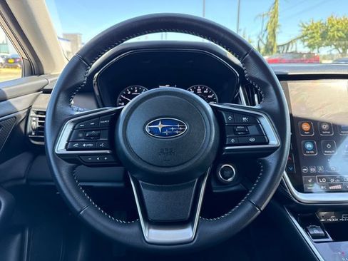 Used 2025 Subaru Legacy Premium AWD/4WD image 18