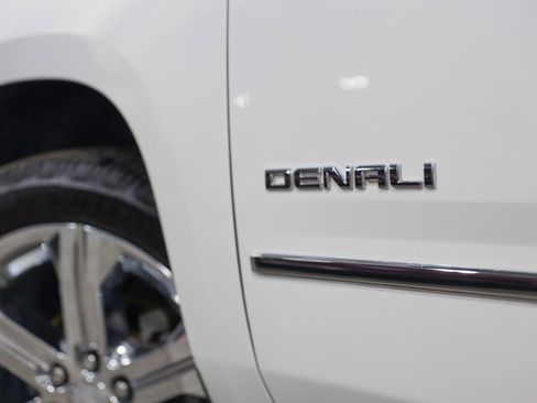 Used 2016 GMC Yukon XL Denali w/ Open Road Package image 25