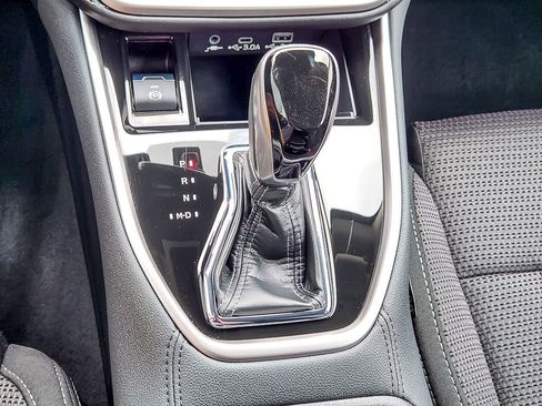 Certified 2025 Subaru Outback Premium w/ Popular Package #1A image 14